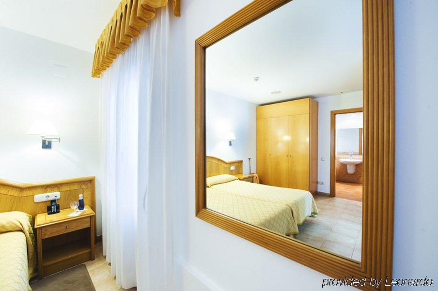 Hotel Miramar Badalona Habitación foto